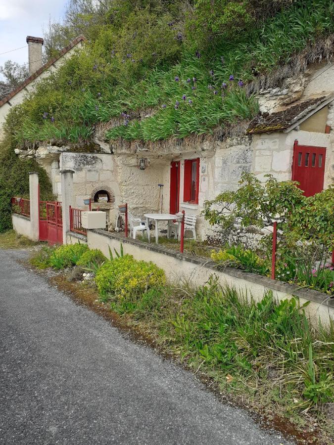 Gite Troglodyte Les Iris Villiers-sur-Loir Extérieur photo